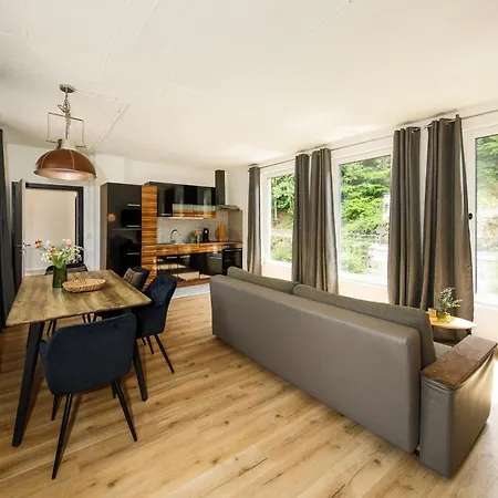 Aeuchen Am Rosenthal Monschau